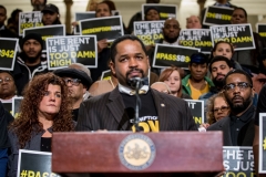 Sen. Street Rallies for SB942