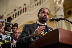 Sen. Street Rallies for SB942