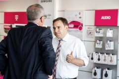 Sen. Sabatina Tours North East Philly Business