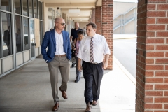 Sen. Sabatina Tours North East Philly Business