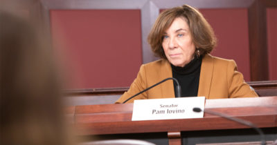 Senadora Pam Iovino