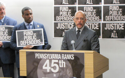 El senador Hughes y los líderes de Pensilvania marcan un hito histórico para la defensa pública y la justicia penal de Pensilvania