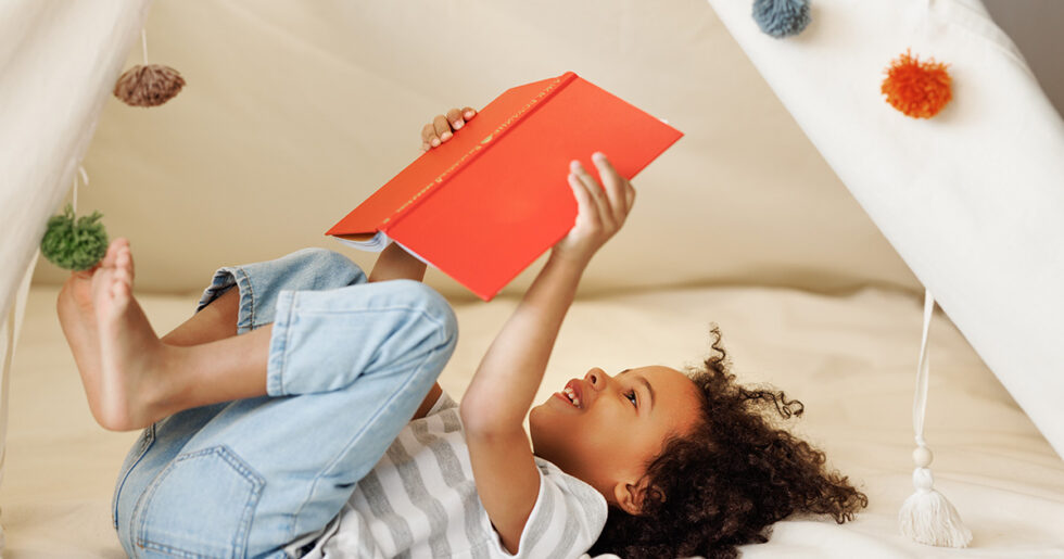 Legislators Aim to Expand Dolly Parton’s Free Children’s BookByMail