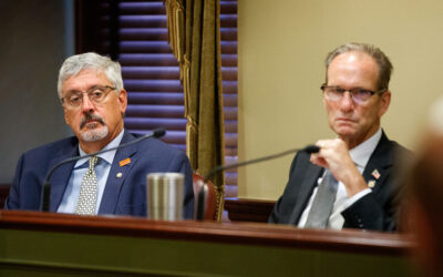 Los senadores Kearney y Kane anuncian un programa piloto de tribunales de menores en las escuelas