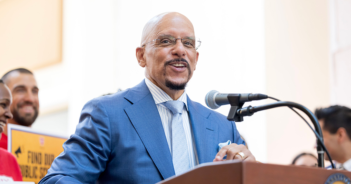 Senator Vincent Hughes